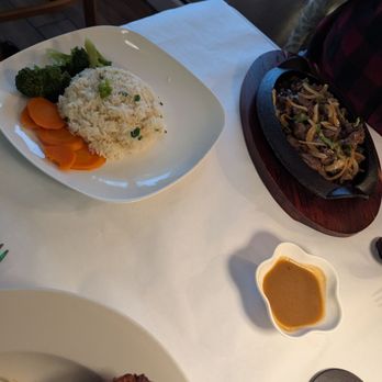 Cafe Sicilia - Italian Near Me - Tewksbury, Massachusetts