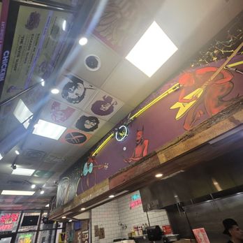 Devil Dawgs - South State - The counter - Hot Dogs Near Me - Chicago, Illinois Devil Dawgs - South State - The counter - Hot Dogs Near Me - Chicago, Illinois