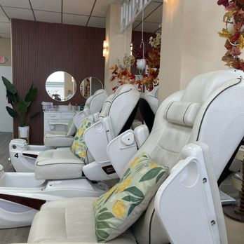 Lume Nails & Spa - Massage chairs.  Now go relax! - Nail Salons Near Me - Pico Rivera, California