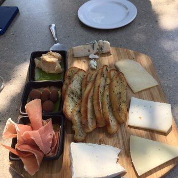 85 Main - New American Near Me - Putnam, Connecticut
