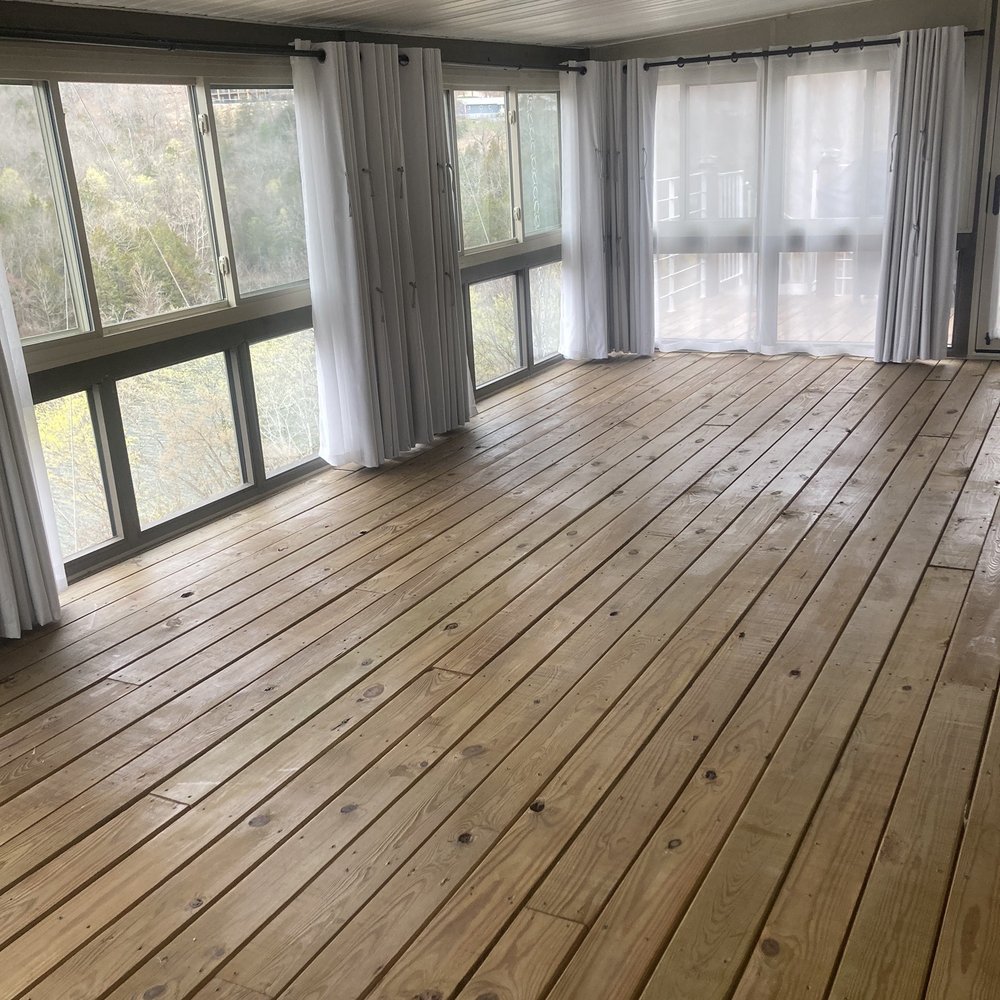 Modern Exteriors - Leaking sunroom - Siding Near Me - Springfield, Missouri Modern Exteriors - Leaking sunroom - Siding Near Me - Springfield, Missouri