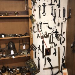 Antiques & Collectibles of Walterboro