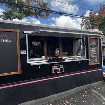 La Birria - Food Trucks Near Me - Kaneohe, Hawaii La Birria - Food Trucks Near Me - Kaneohe, Hawaii