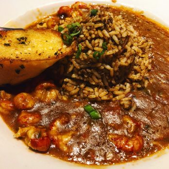 Razzoo's Cajun Cafe - Crawfish etoufee - Cajun/Creole Near Me - Cedar Hill, Texas