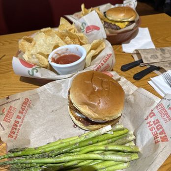 Chili's - Crispy Chicken Sandwich with asparagus, Chips & Salsa, and the Big Smasher Burger - American Near Me - Escondido, California