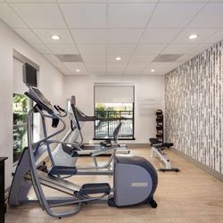 DoubleTree by Hilton Charleston Mount Pleasant - Health club fitness center gym