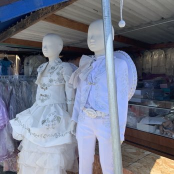 San Jose Flea Market - The outfits not to wear while eating sloppy joes. - Flea Markets Near Me - San Jose, California San Jose Flea Market - The outfits not to wear while eating sloppy joes. - Flea Markets Near Me - San Jose, California