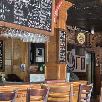 La Maisonnee - Pubs Near Me - Montreal, Quebec La Maisonnee - Pubs Near Me - Montreal, Quebec