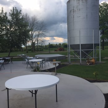 Belgian Horse Winery - Outdoor patio - Wineries Near Me - Middletown, Indiana