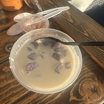 Henako Chicken Rice - Ube dessert - Food Trucks Near Me - Portland, Oregon