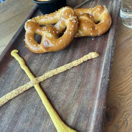 Pretzel board