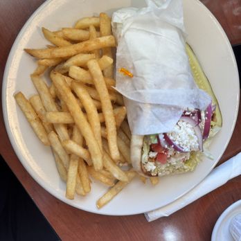 Marios Golden Nugget - Crazy big and my absolute favorite super delicious chicken pita! - New American Near Me - Oxford, Michigan Marios Golden Nugget - Crazy big and my absolute favorite super delicious chicken pita! - New American Near Me - Oxford, Michigan