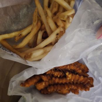 Country Burger - Had to try both reg and sweet potato fries - Burgers Near Me - Plano, Texas Country Burger - Had to try both reg and sweet potato fries - Burgers Near Me - Plano, Texas