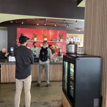 Houndstooth Coffee - Waiting in liiiine - Coffee & Tea Near Me - Austin, Texas Houndstooth Coffee - Waiting in liiiine - Coffee & Tea Near Me - Austin, Texas