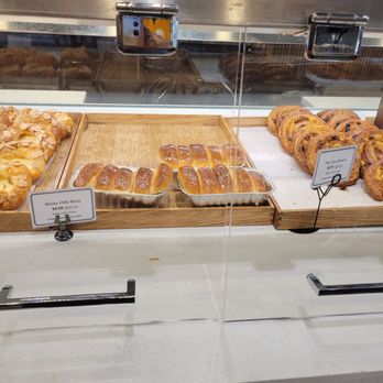 Paris Baguette - Coffee & Tea Near Me - New York, New York