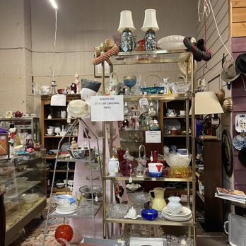 Antique Warehouse Mall - Antiques Near Me - Memphis, Tennessee