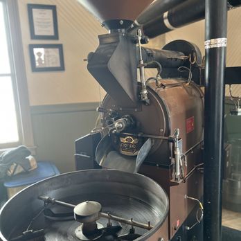 Caffé Vero - Old mixer on display - Breakfast & Brunch Near Me - Lake George, New York Caffé Vero - Old mixer on display - Breakfast & Brunch Near Me - Lake George, New York