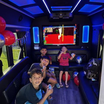 Party Bus Maui - Party Bus Rentals Near Me Party Bus Maui - Party Bus Rentals Near Me