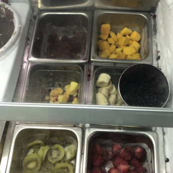 Crèmes Boboule - a variety of fruits and vegetables - Ice Cream & Frozen Yogurt Near Me - Verdun, Quebec