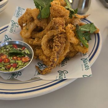 Susie's Rise & Dine - Bangkok fritto misto - Diners Near Me - Toronto, Ontario Susie's Rise & Dine - Bangkok fritto misto - Diners Near Me - Toronto, Ontario