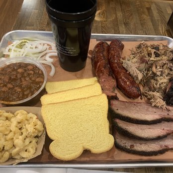 Bain Barbecue - Barbeque Near Me - Memphis, Tennessee