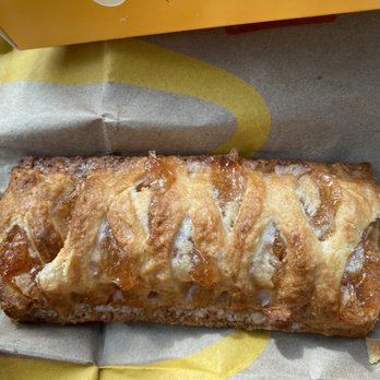 McDonald's - Burnt Apple Pie - Fast Food Near Me - Kannapolis, North Carolina