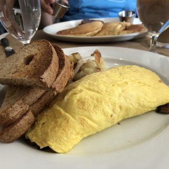 Stone Park Cafe - The Spicy Omelet - New American Near Me - Brooklyn, New York Stone Park Cafe - The Spicy Omelet - New American Near Me - Brooklyn, New York