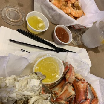 I Got Your Crabs - pound of shrimp and crab - Seafood Near Me - Kitty Hawk, North Carolina