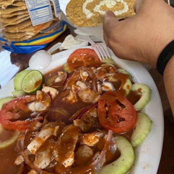 Mariscos El Patron - Mariscada - Food Trucks Near Me - Porterville, California Mariscos El Patron - Mariscada - Food Trucks Near Me - Porterville, California