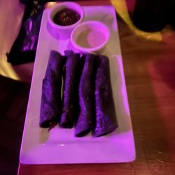 Los Conejos - Fry Taquitos