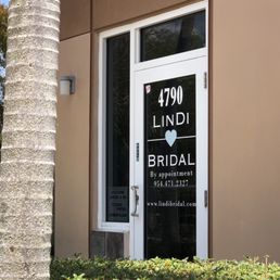 Exterior outside entrance of Lindi Bridal - Sunrise, Florida Exterior outside entrance of Lindi Bridal - Sunrise, Florida