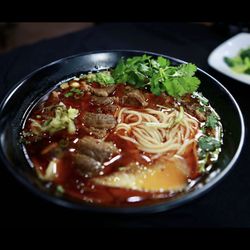 Nan Zhou Hand Drawn Noodle House - Braise beef noodle soup
