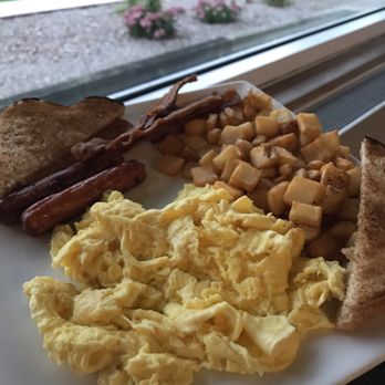 Water's Edge - The Maumee Bay meal, also includes a short stack of hot cakes. $10 - American Near Me - Oregon, Ohio