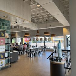 Hawaiian Bros Island Grill - Dining Room