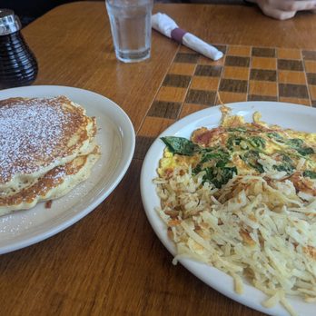French Toast Pancake House - Florentine omelet with hash browns and pancakes - Pancakes Near Me - DeKalb, Illinois