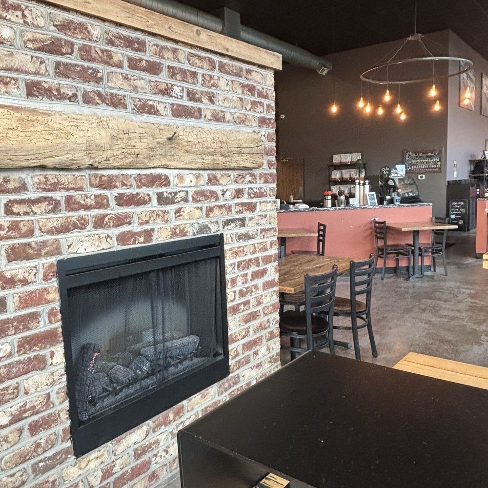 Milltown Coffee - Fire place sitting area - Coffee & Tea Near Me - Moline, Illinois