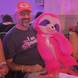 Frisco Hall - 2026 Bingo Loco winner: giant pink sloth!