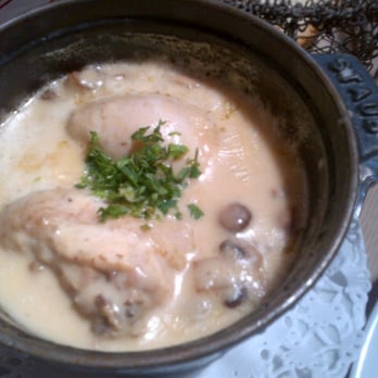 Bouchon des Carnivores - voilaille fricassie - French Near Me - Lyon, 69