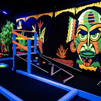 Glow Putt Mini Golf - Mini Golf Near Me - Scottsdale, Arizona