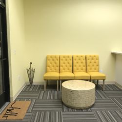 Daisy Herb & Acupuncture - Waiting area