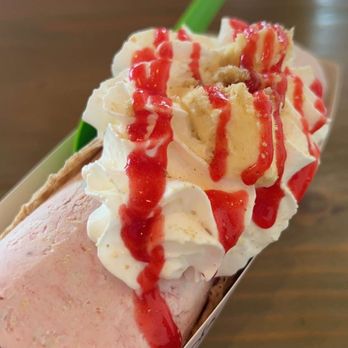 Taco ‘Bout Sweets - Strawberry Cheesecake very tasty - Ice Cream & Frozen Yogurt Near Me - Redlands, California Taco ‘Bout Sweets - Strawberry Cheesecake very tasty - Ice Cream & Frozen Yogurt Near Me - Redlands, California