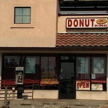 Donut King - the front of a donut shop - Donuts Near Me - Chatsworth, California Donut King - the front of a donut shop - Donuts Near Me - Chatsworth, California