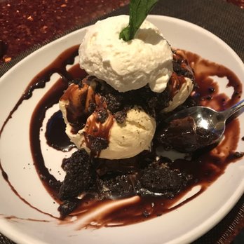 110 Grill - Oreo Brownie sundae!! - New American Near Me - Braintree, Massachusetts