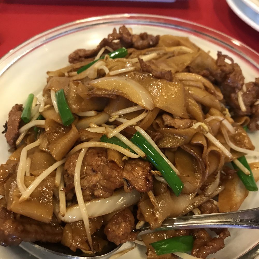 Fu Mon Lau - Beef flat noodles - Cantonese Near Me - Centerville, Ohio