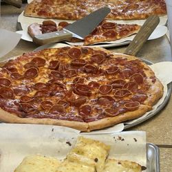 Payne's Pizza & More - Different menu items we ordered.