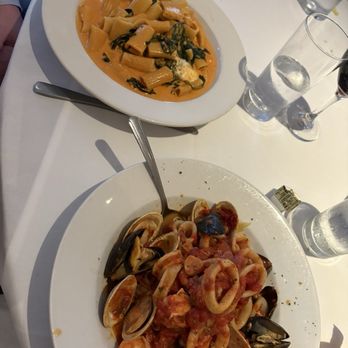 Cafe Al Dente - Chicken Fiorentina and Seafood Fra Diavlo - Italian Near Me - Oyster Bay, New York Cafe Al Dente - Chicken Fiorentina and Seafood Fra Diavlo - Italian Near Me - Oyster Bay, New York