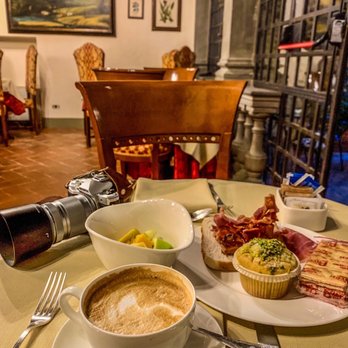 Monna Lisa - A wonderful Italian buffet in a former 16th century palace in Florence, Italy. Ti Amo... - Hotels Near Me - Florence, FI