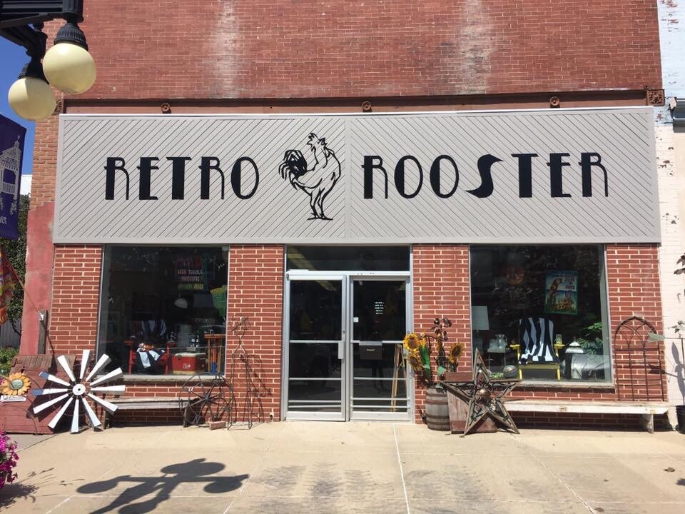 RETRO ROOSTER Updated August 2024 548 2nd St, Traer, Iowa Thrift