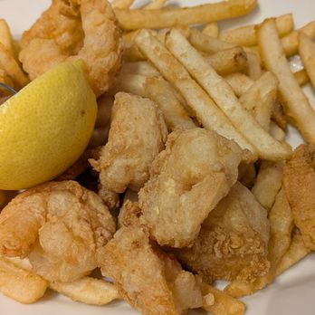 Dirty Dick's Crab House - Nags Head - Fried Shrimp Platter - Seafood Near Me - Nags Head, North Carolina Dirty Dick's Crab House - Nags Head - Fried Shrimp Platter - Seafood Near Me - Nags Head, North Carolina