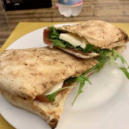 Crudo Sandwich